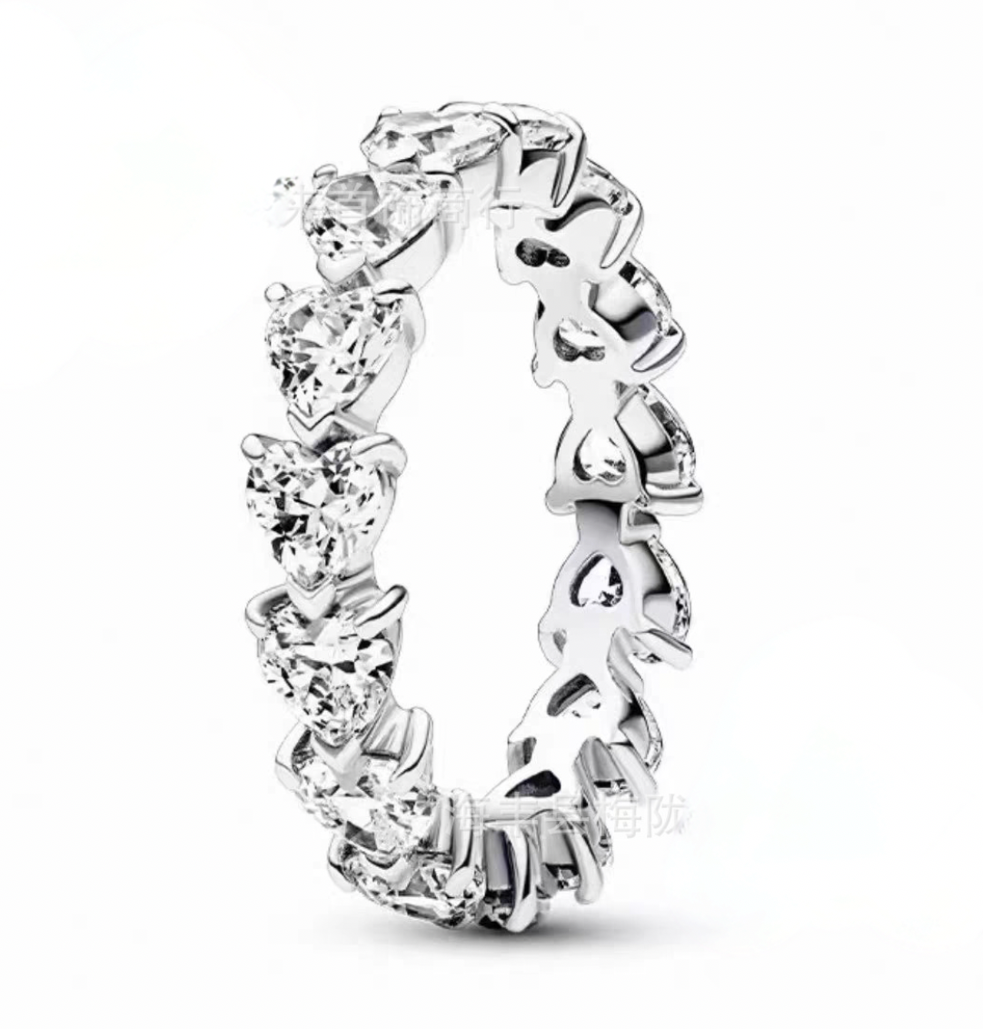 Pandora Wreath Ring